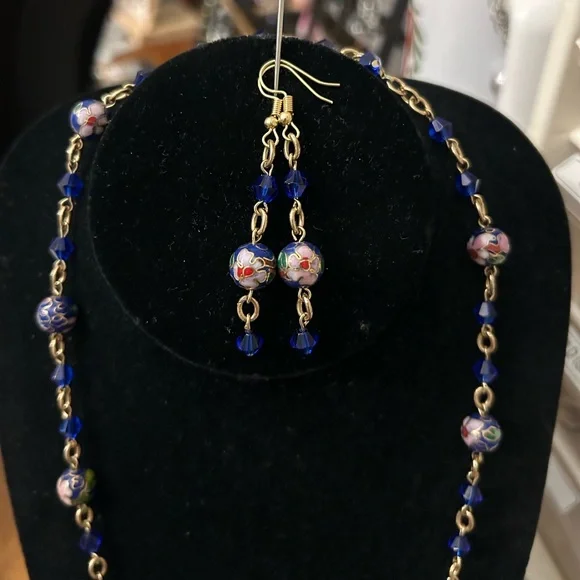 Elegant Blue and Gold Cloisonné Necklace and Earring Set - Picture 4 of 4